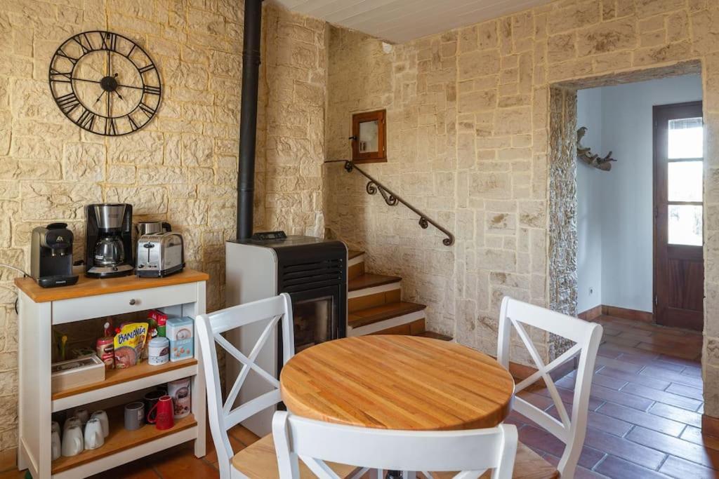 Mas Provencal De 120M2 En Camargue, Avec Piscine Et Parking Inclus, Ideal Pour Des Vacances Arles Exterior foto