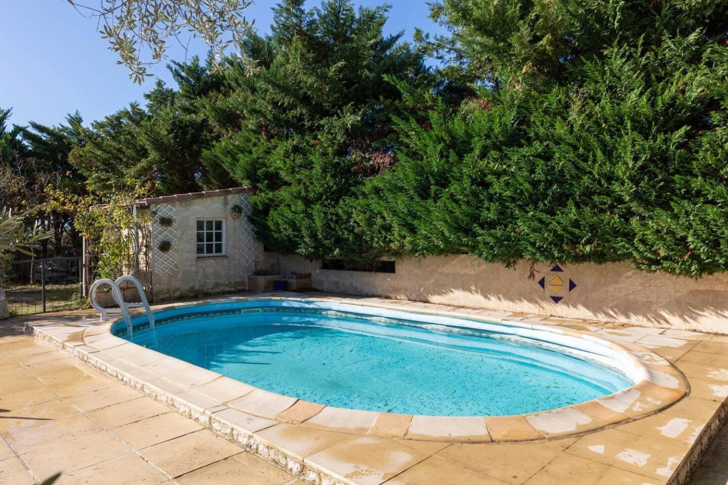 Mas Provencal De 120M2 En Camargue, Avec Piscine Et Parking Inclus, Ideal Pour Des Vacances Arles Exterior foto